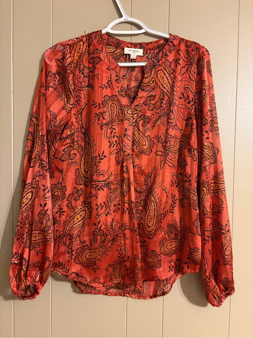 Umgee Rust Paisley Split-Neck Blouse